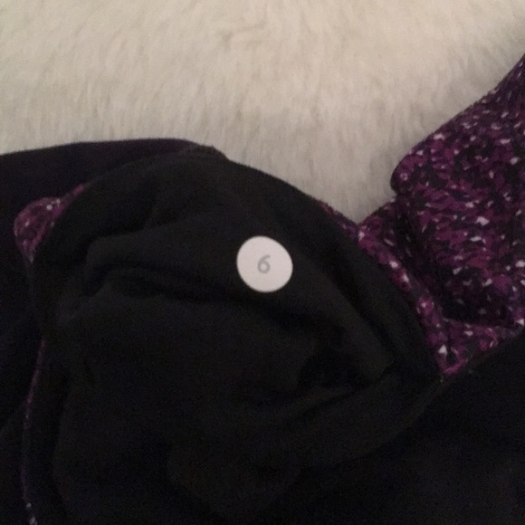 Reversible Lululemon Cropped Leggings - Picture 6 of 7